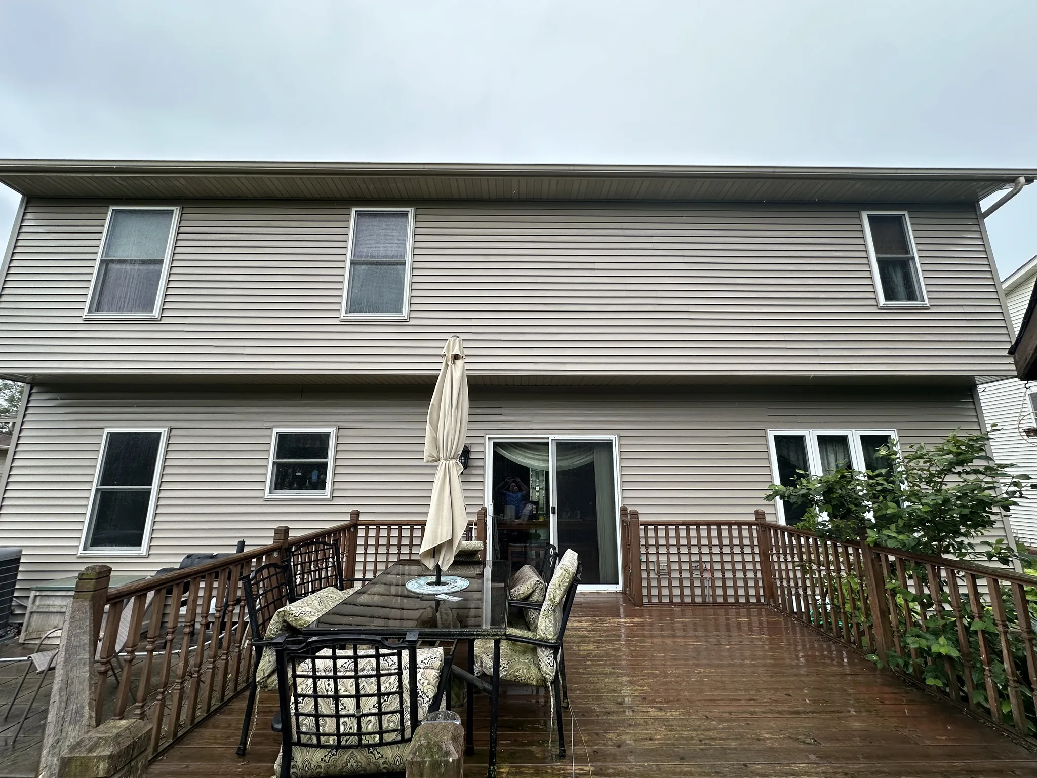 Rear elevation of the Waukesha home after a low pressure soft wash